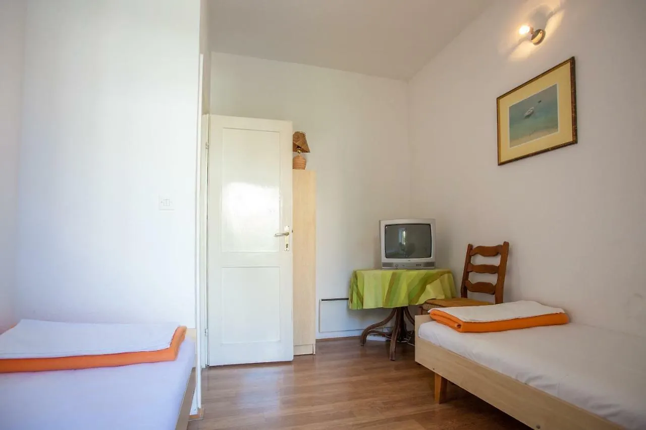 Apartment A4, Private Terrace Wi-Fi Split