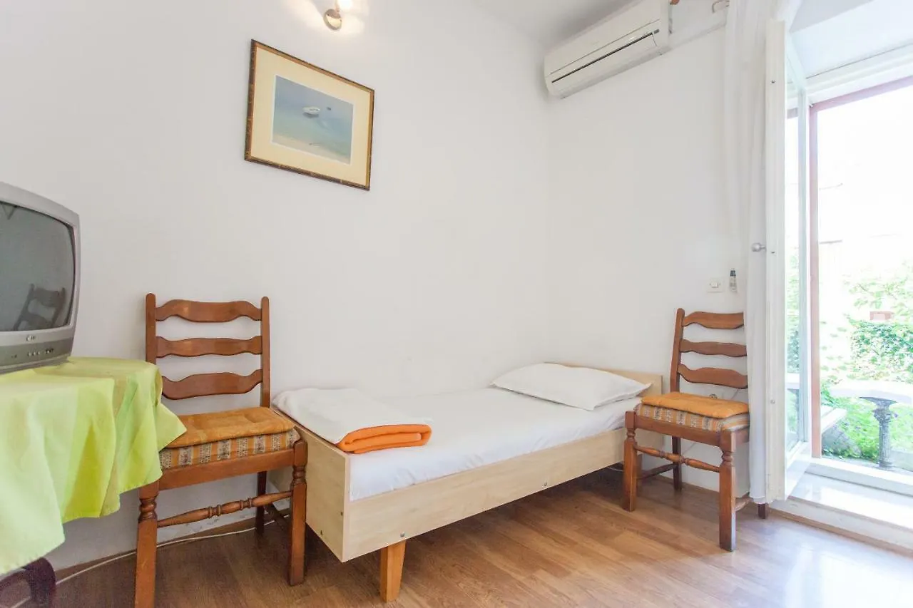 Apartment A4, Private Terrace Wi-Fi Split 0*,  Hırvatistan